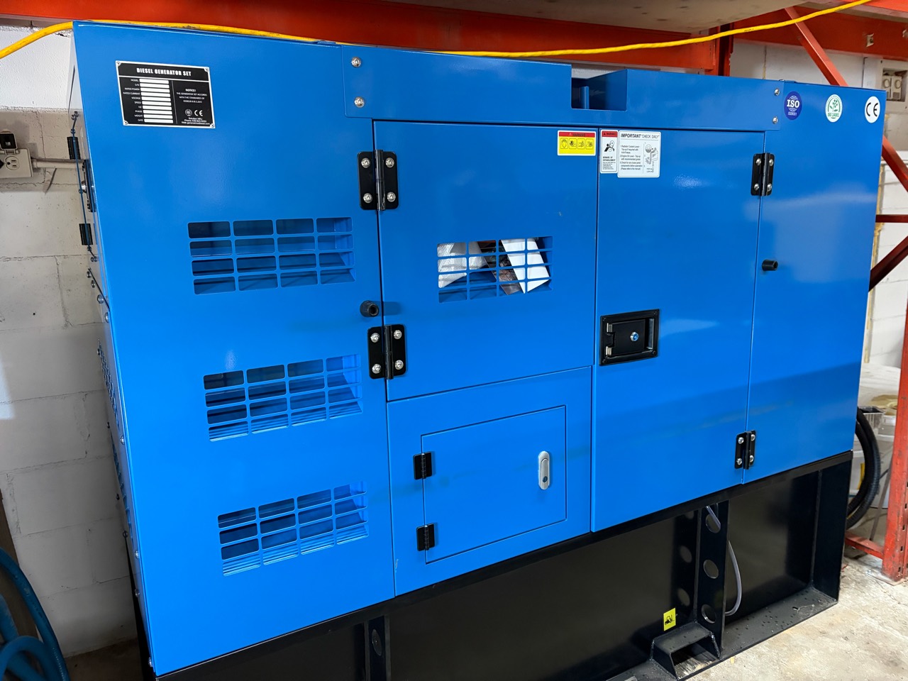 Photo fournie du modèle Perkins 30 kW